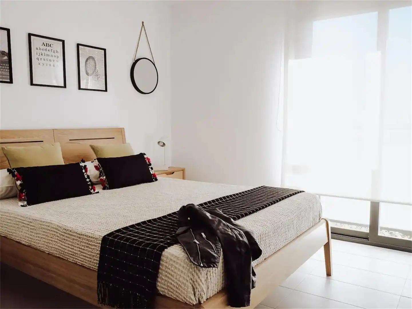 Apartamento en venta en Calle Isla de Hierro, La Malva-rosa Habitación de Apartamento en venta en Valencia con Piscina y Amueblado