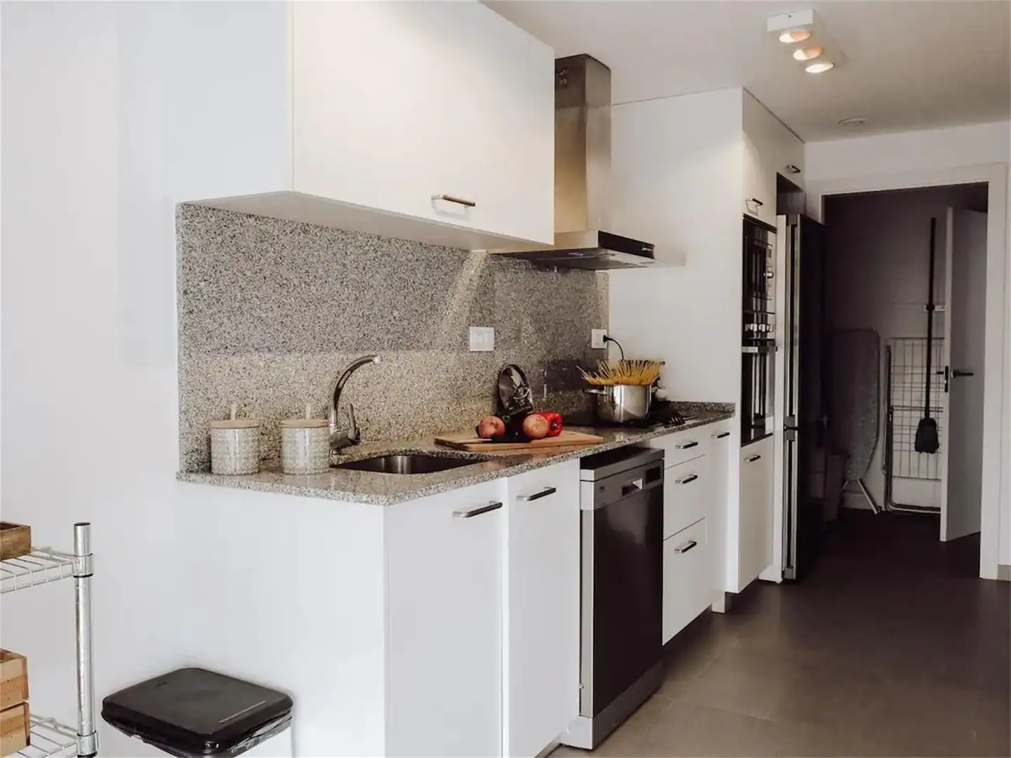 Apartamento en venta en Calle Isla de Hierro, La Malva-rosa Cocina de Apartamento en venta en Valencia con Piscina y Amueblado