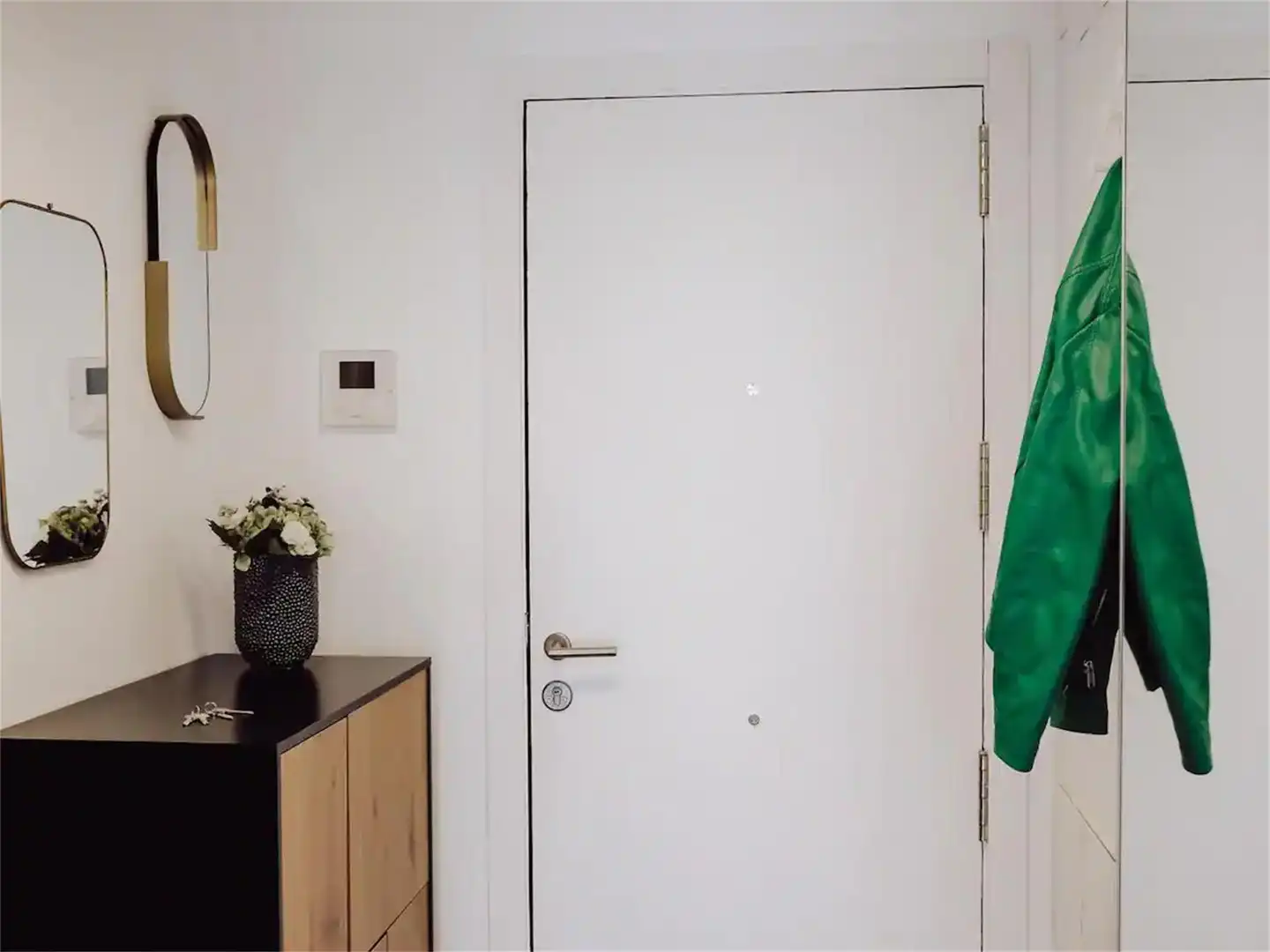 Apartamento en venta en Calle Isla de Hierro, La Malva-rosa Apartamento en venta en Valencia con Piscina y Amueblado
