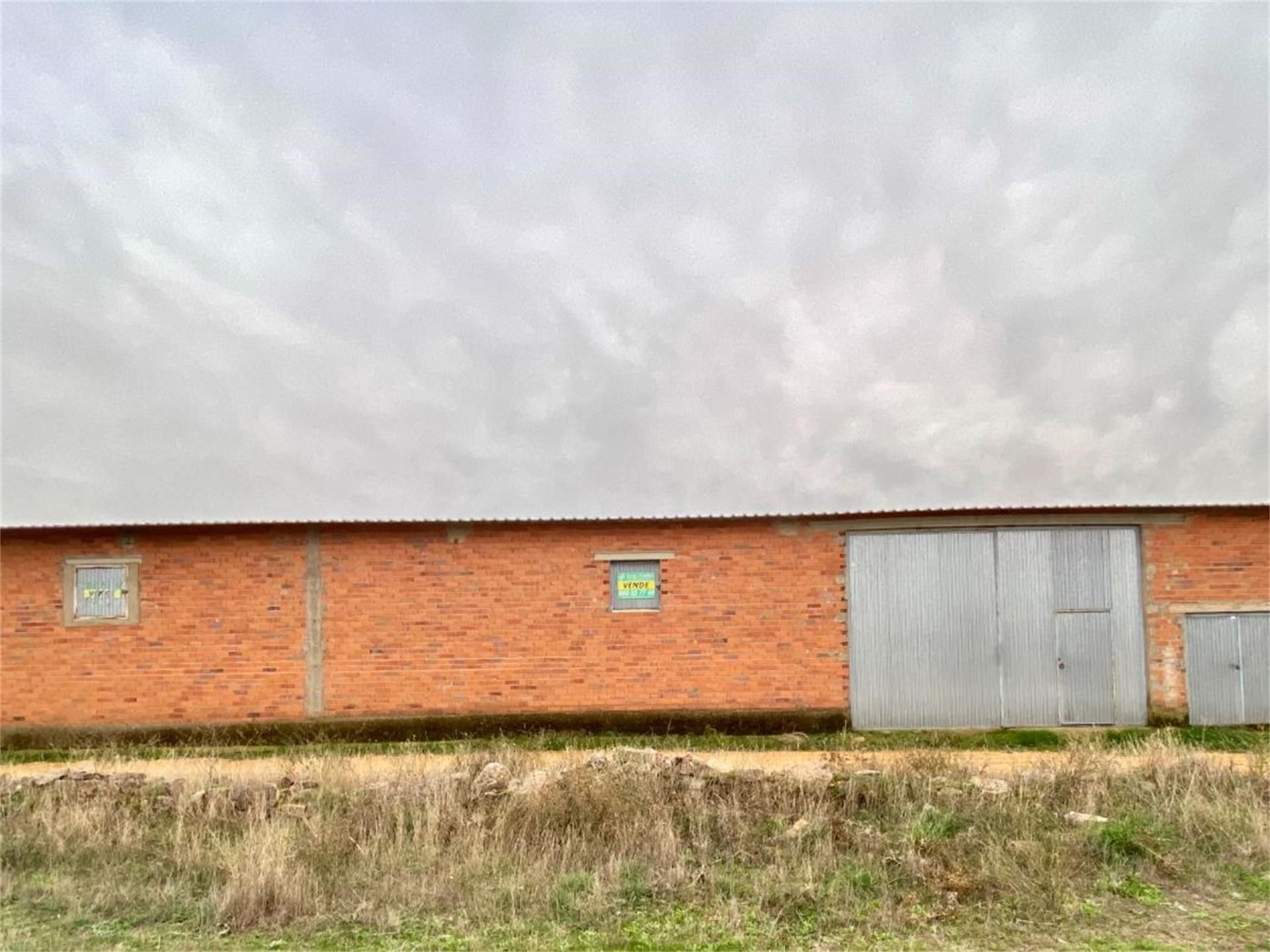 Local en venda a Camino de la Vega, Friera de Valverde