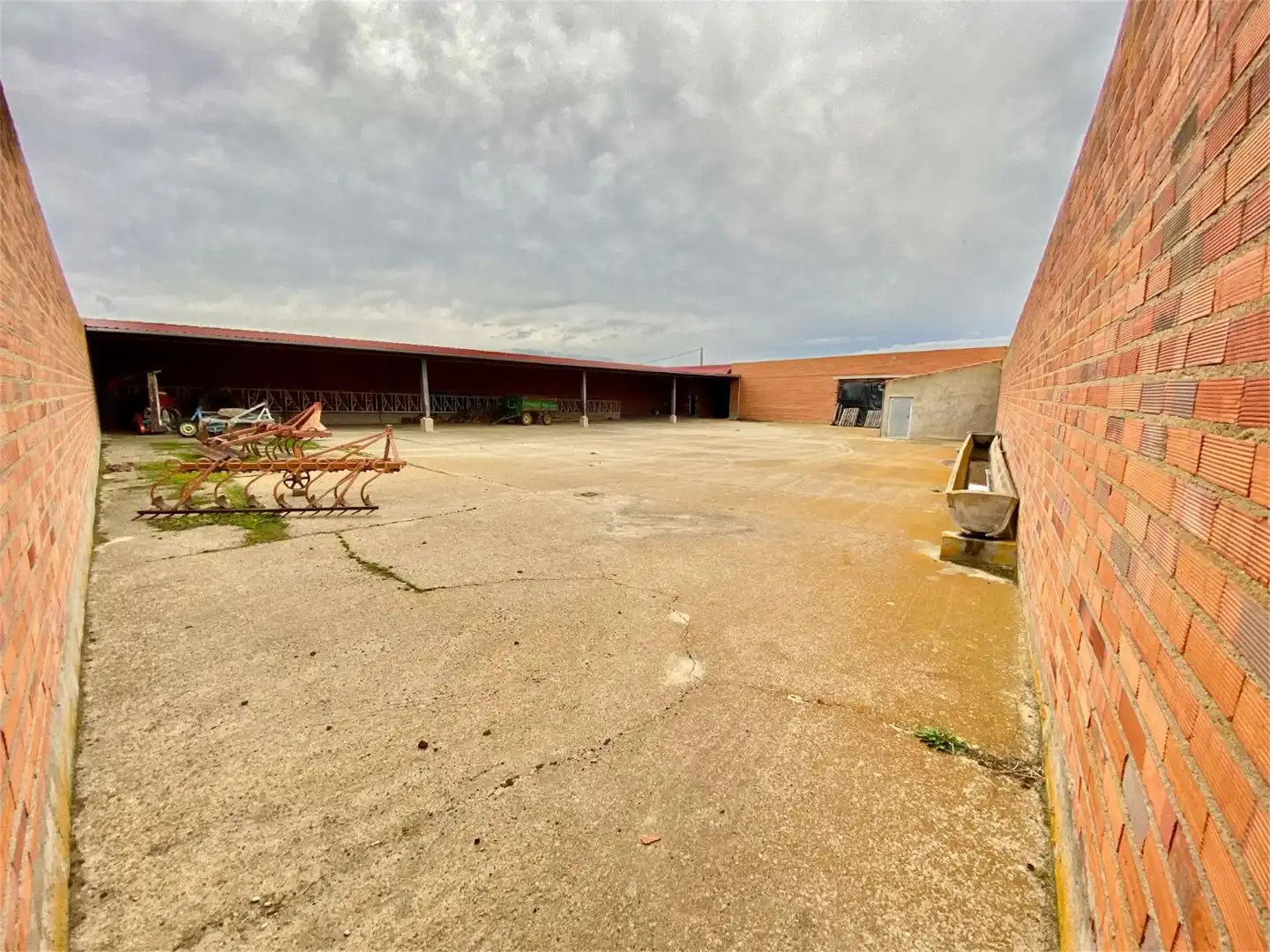 Local en venta en Camino de la Vega, Friera de Valverde Vista exterior de Local en venta en Friera de Valverde