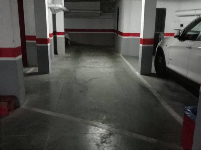 Garaje en Alquiler en Calle Mayor de Santa Marina en Sta. Marina - San Andrés - San Pablo - San Lorenzo