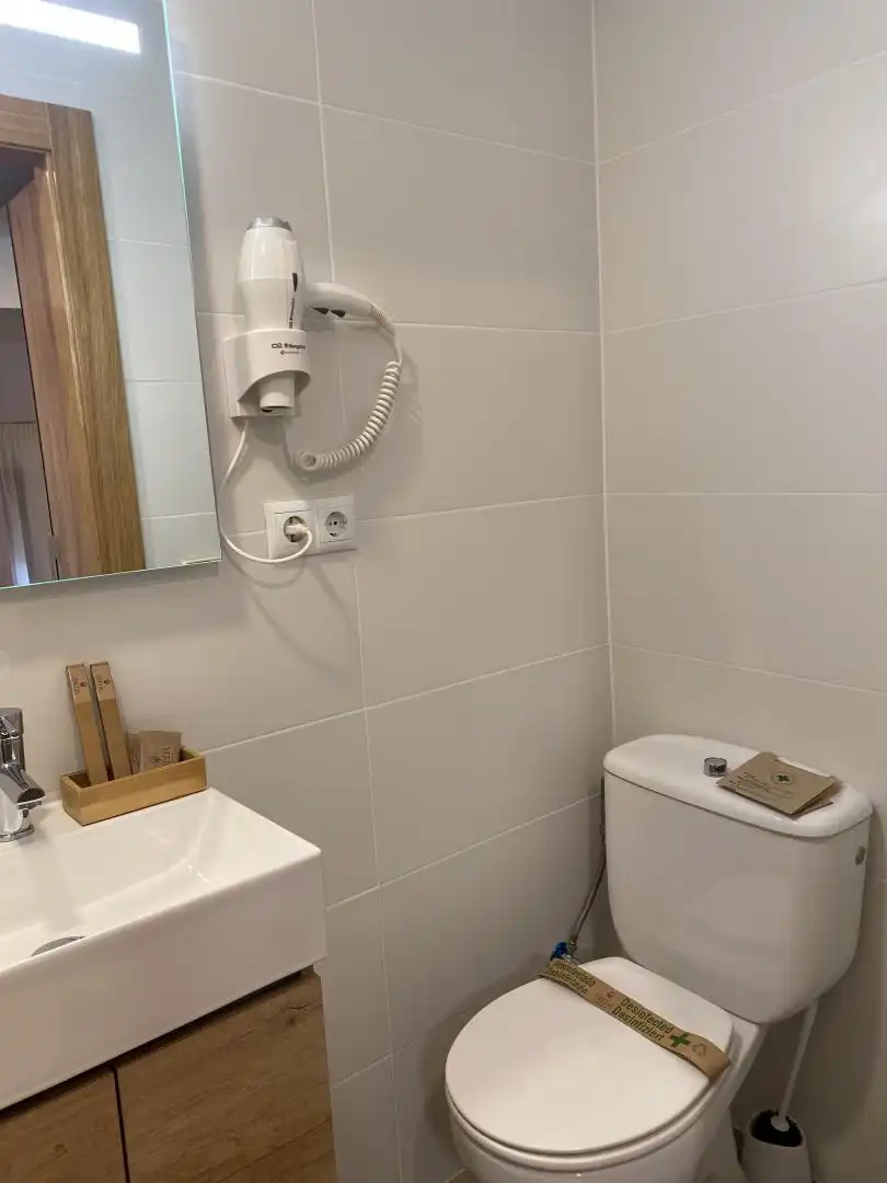 Baño de Casa adosada en venta en Fuenmayor con Aire acondicionado, Calefacción y Parquet