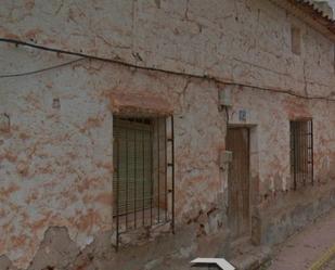 Vista exterior de Casa adosada en venda en Montiel