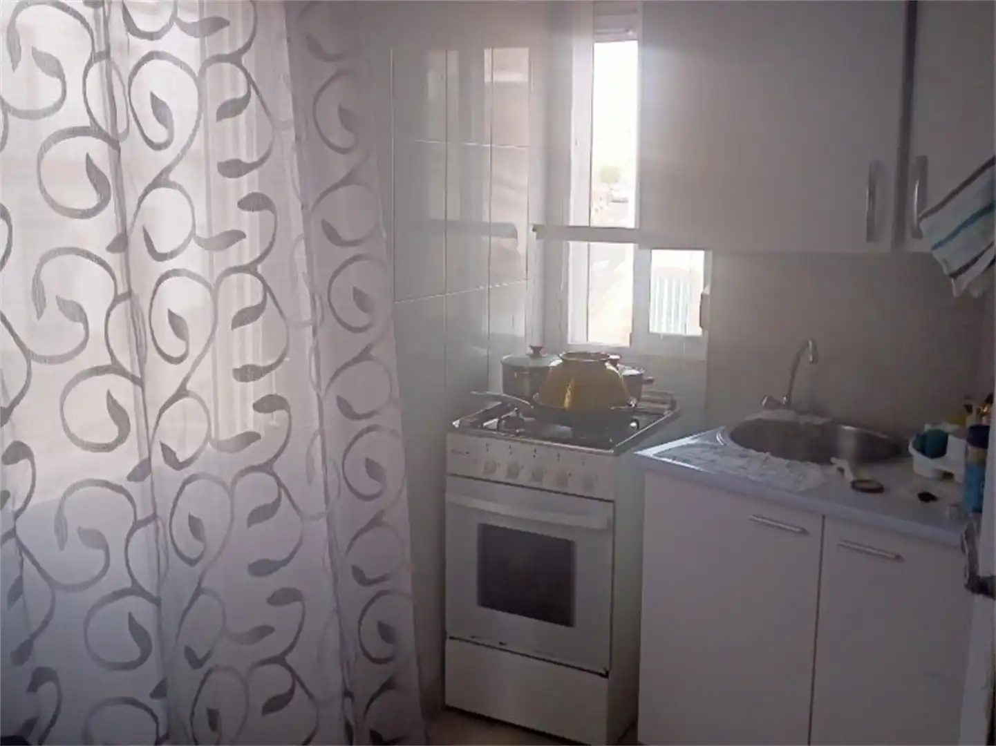 Casa adosada en venta en Calle Becerro, Almendralejo Cocina de Casa adosada en venta en Almendralejo con Aire acondicionado, Terraza y Balcón