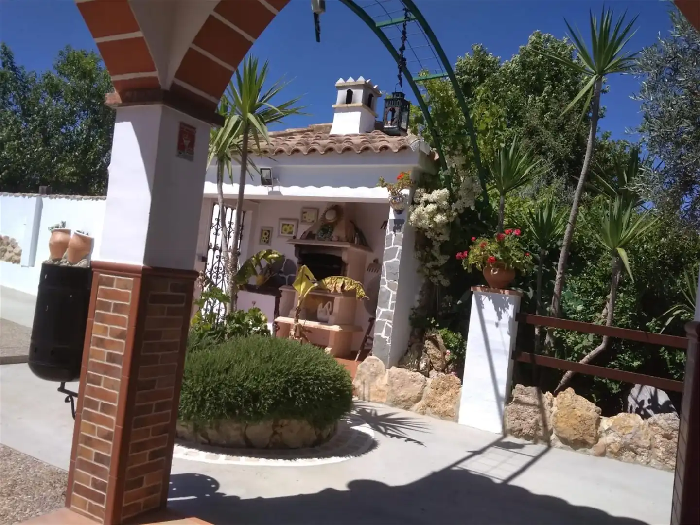 Jardí de Casa o xalet en venda en El Coronil amb Aire condicionat, Calefacció i Jardí privat