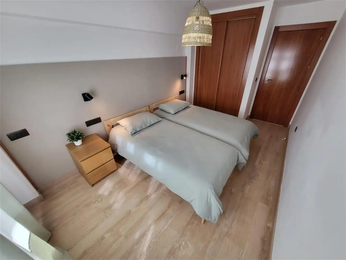 Piso de alquiler en Calle Torcal, 123, Zona alta Habitación de Piso de alquiler en Sierra Nevada con Calefacción, Parquet y Terraza