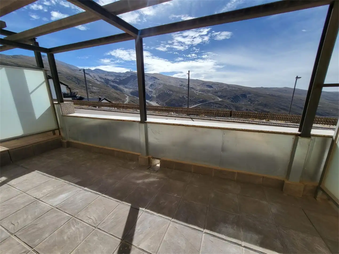 Piso de alquiler en Calle Torcal, 123, Zona alta Terraza de Piso de alquiler en Sierra Nevada con Calefacción, Parquet y Terraza