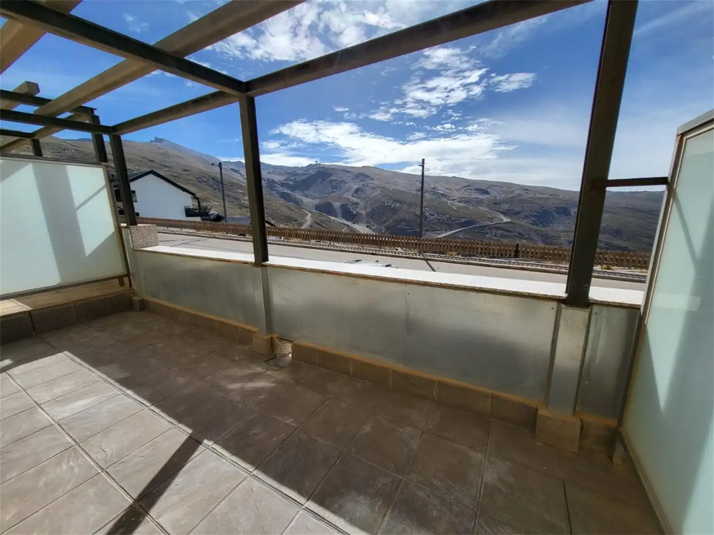 Piso de alquiler en Calle Torcal, 123, Zona alta Terraza de Piso de alquiler en Sierra Nevada con Calefacción, Parquet y Terraza