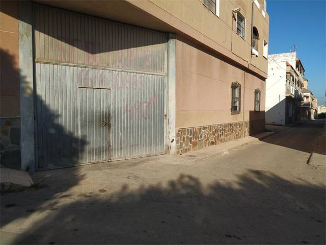 Local comercial en Alquiler en Calle Almería en Puebla de Vícar