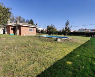 Swimming pool of House or chalet for sale in Venta de Baños  with Terrace and Swimming Pool