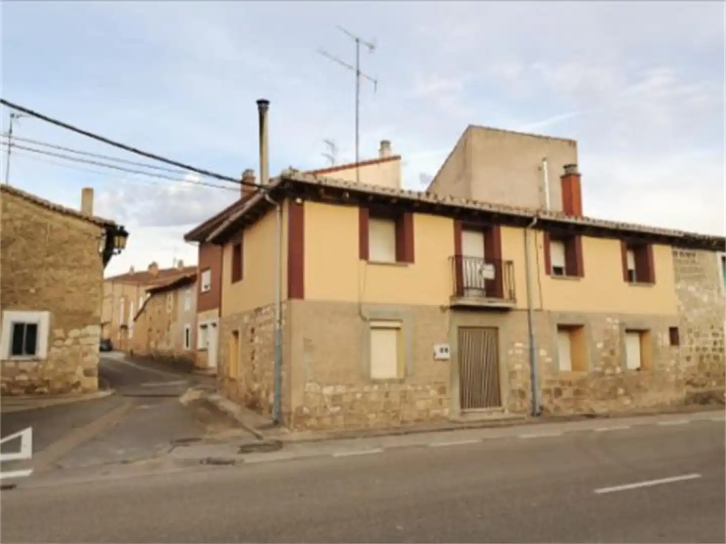 Exterior view of Detached homes for sale in Buniel