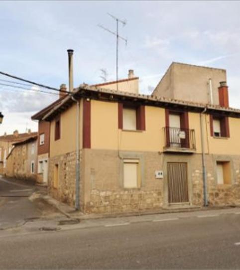 Foto 2 de Casa adosada en venda a Calle del Marqués, Buniel, Burgos