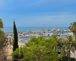 Vista exterior de Pis en venda en Cambrils amb Aire condicionat i Balcó