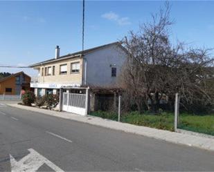 Exterior view of Single-family semi-detached for sale in Pol