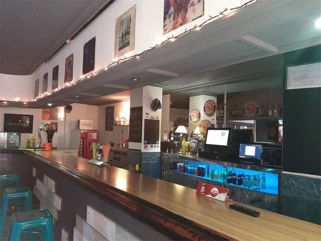 Local comercial en Alquiler en Calle Puerto Pajares en San Martín del Rey Aurelio