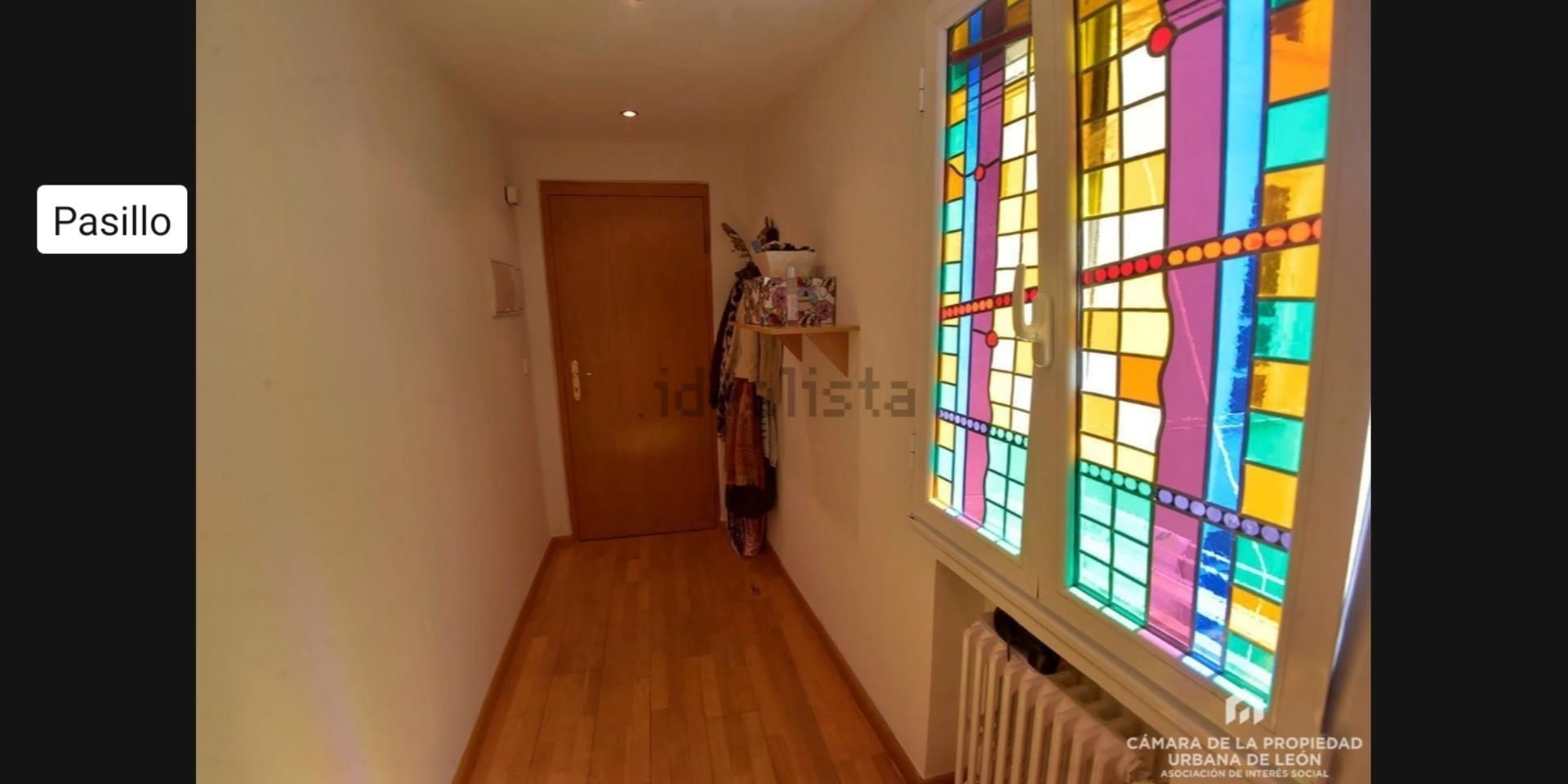 Apartament en venda en León Capital  amb Terrassa