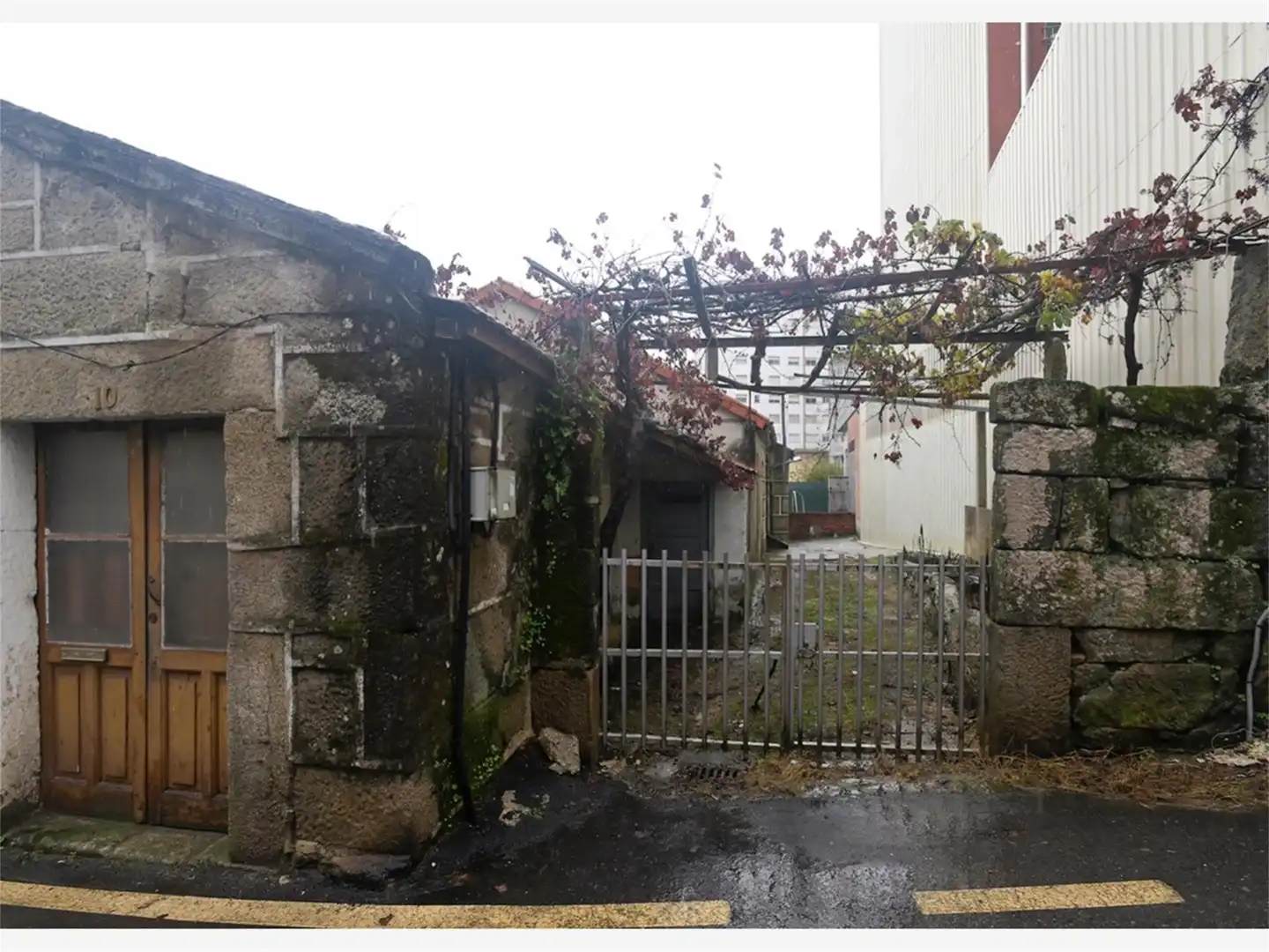Country homes for sale in O Carballiño  