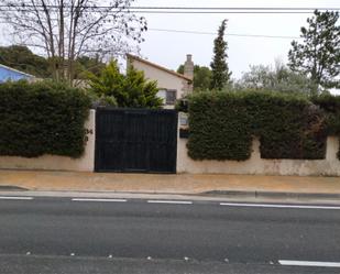 Exterior view of House or chalet for sale in La Muela  with Heating, Private garden and Parquet flooring