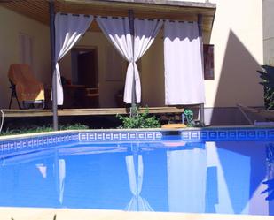 Swimming pool of House or chalet for sale in Almendralejo  with Air Conditioner, Heating and Private garden