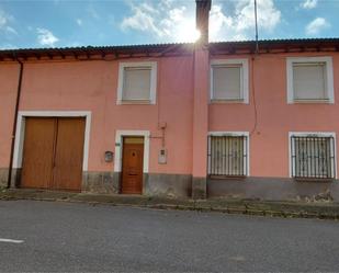 Exterior view of Single-family semi-detached for sale in Garrafe de Torío  with Heating