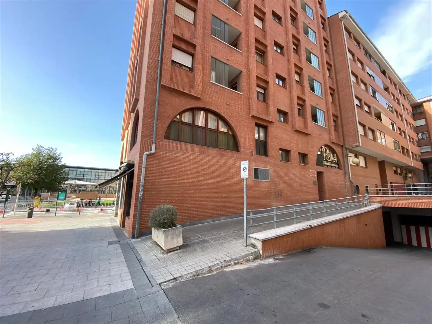 Exterior view of Study for sale in Galdakao  with Air Conditioner and Heating