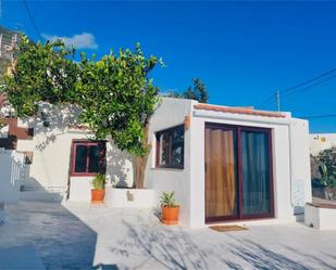 Exterior view of House or chalet for sale in Frontera  with Private garden, Terrace and Storage room