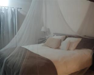 Dormitori de Casa adosada en venda en Campillo de Aragón amb Balcó