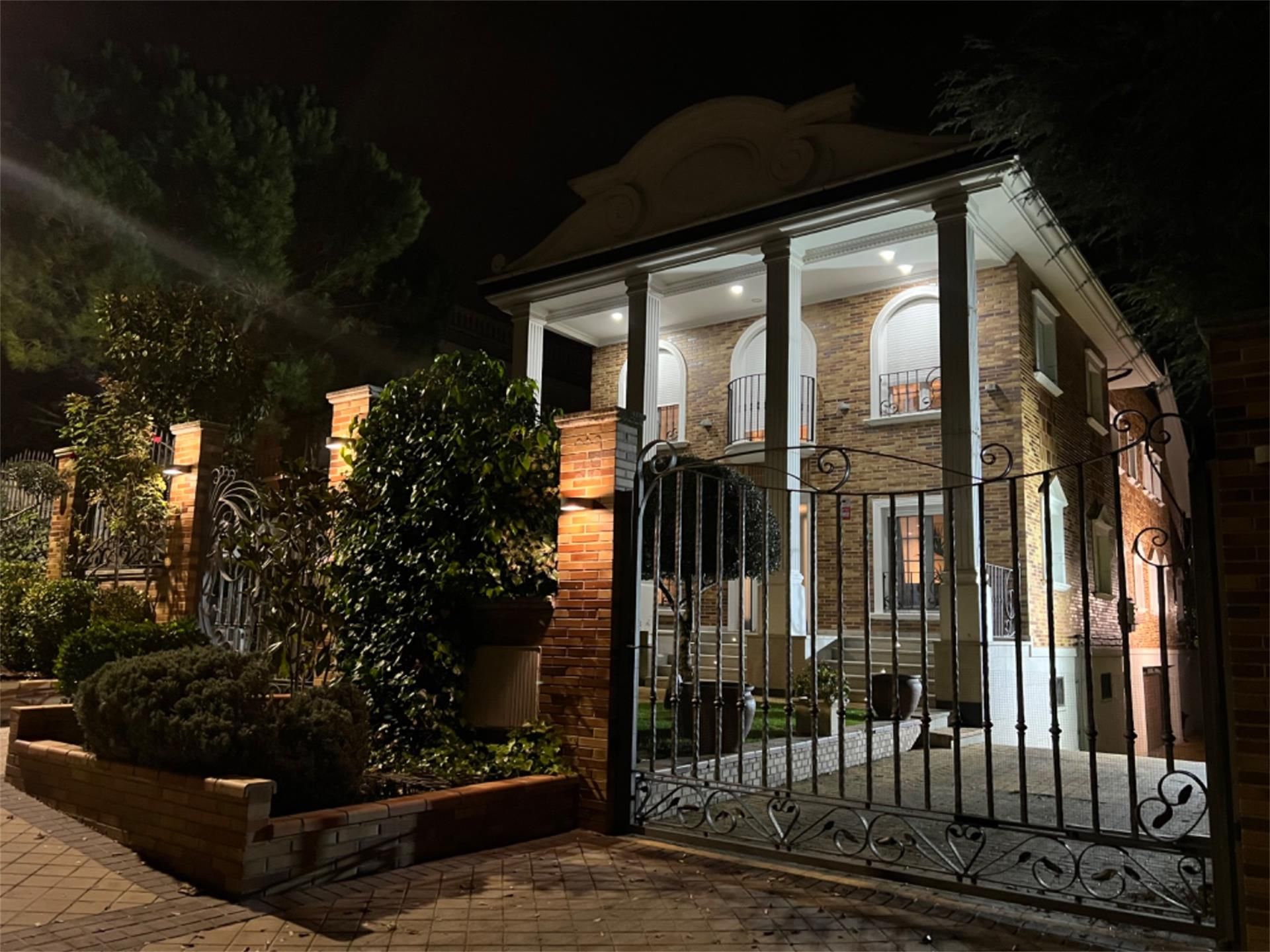 Exterior view of House or chalet for sale in Rivas-Vaciamadrid  with Air Conditioner, Terrace and Swimming Pool