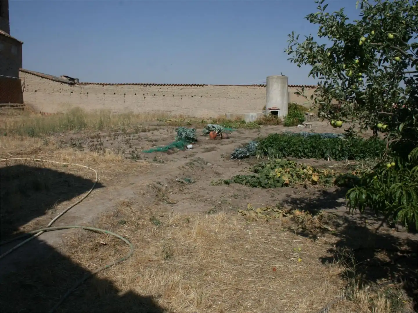 Finca rústica en venta en Plaza Pedro Aponte, Gajates Jardín de Finca rústica en venta en Gajates con Jardín privado y Amueblado
