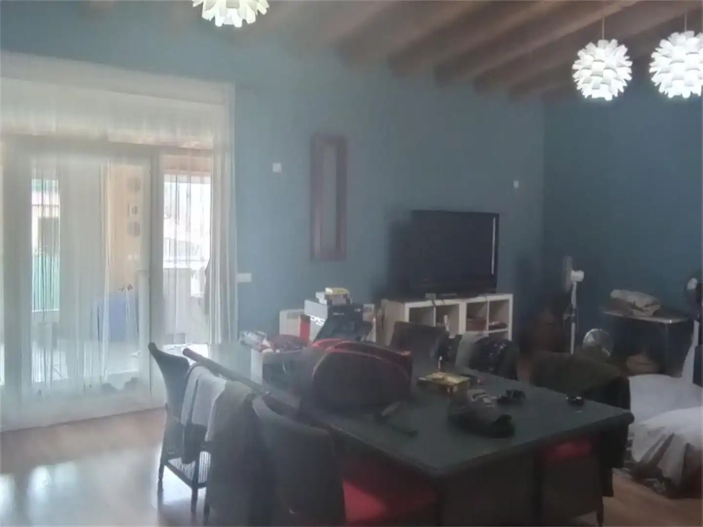 Casa o chalet en venta en Calle Jilgueros, Serracines Sala de estar de Casa o chalet en venta en Serracines con Terraza y Piscina