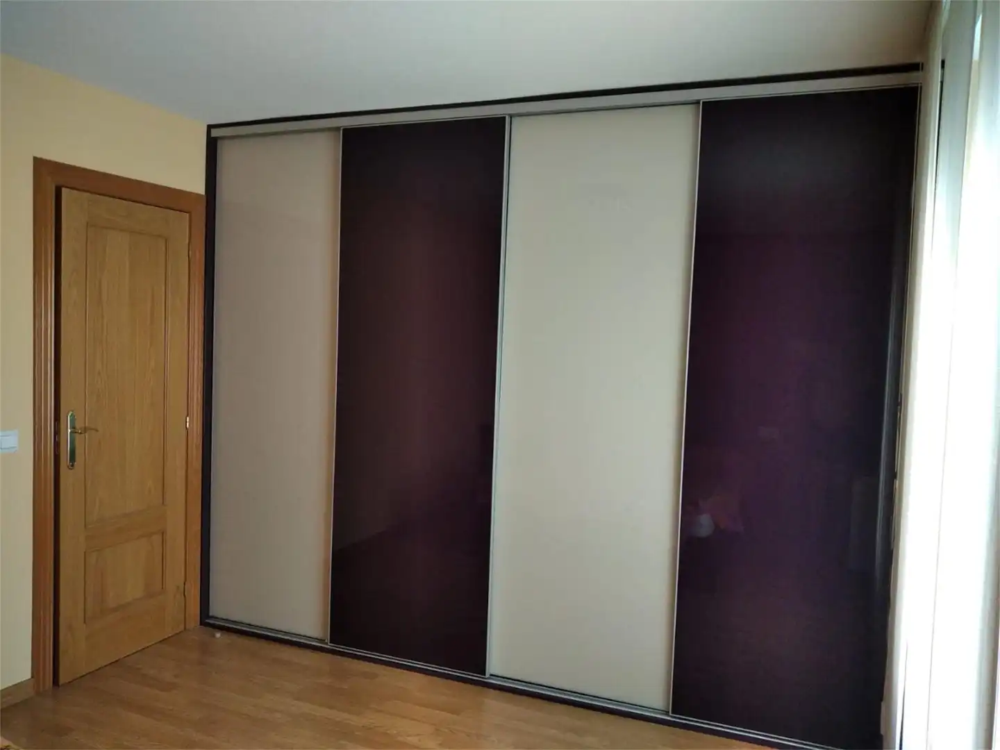Ático en venta en Calle de la Iglesia, 51, Villares de la Reina Habitación de Ático en venta en Villares de la Reina con Calefacción, Terraza y Amueblado