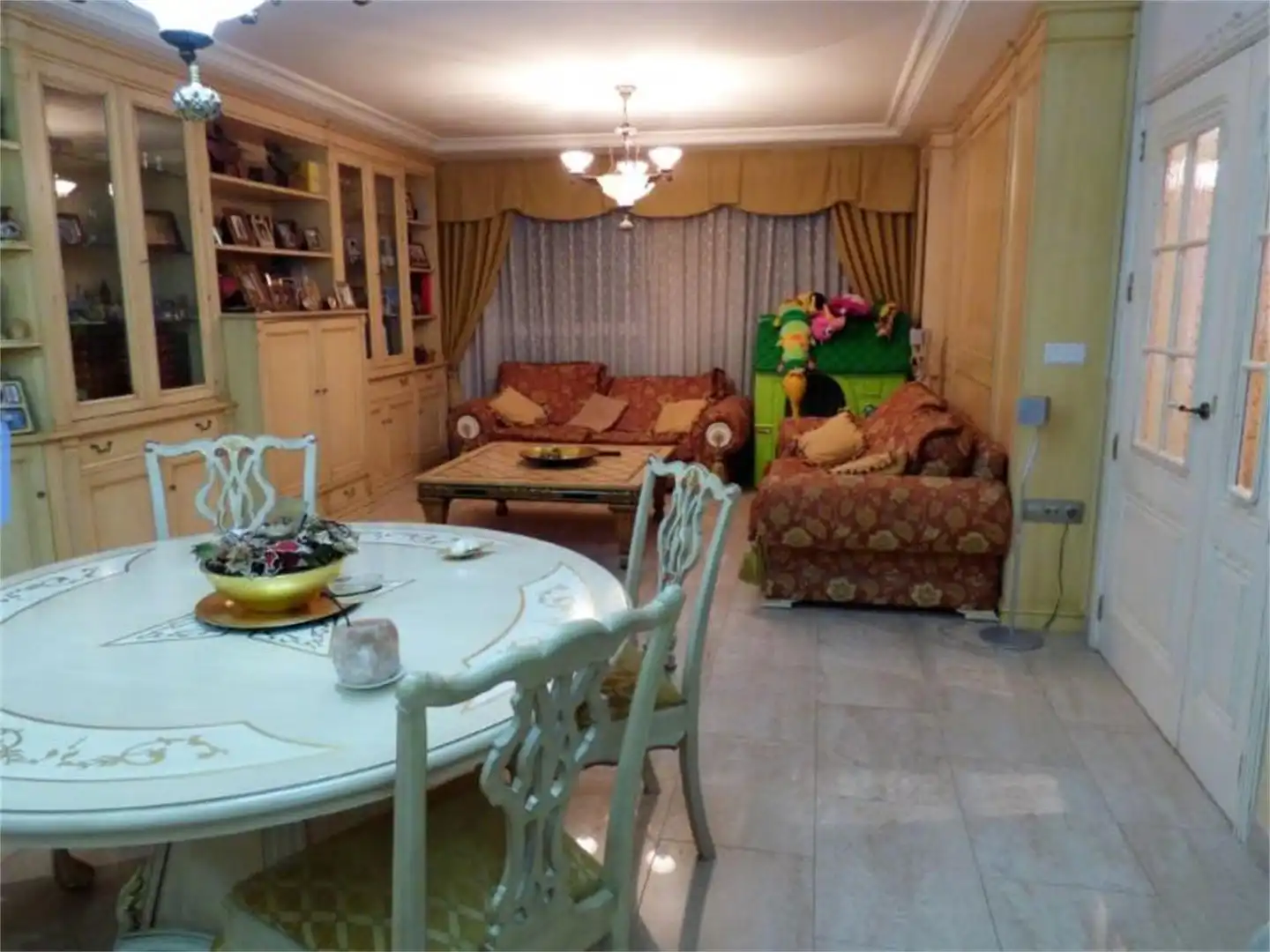 Comedor de Casa o chalet en venta en Crevillent con Aire acondicionado, Calefacción y Jardín privado
