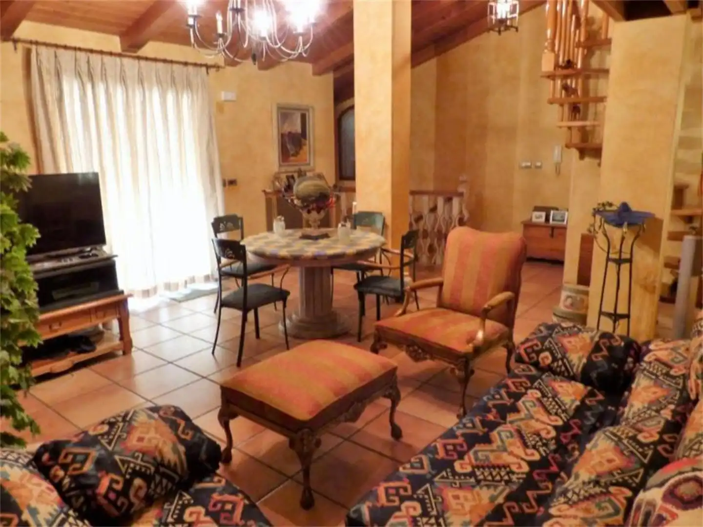 Sala de estar de Casa o chalet en venta en Crevillent con Aire acondicionado, Calefacción y Jardín privado
