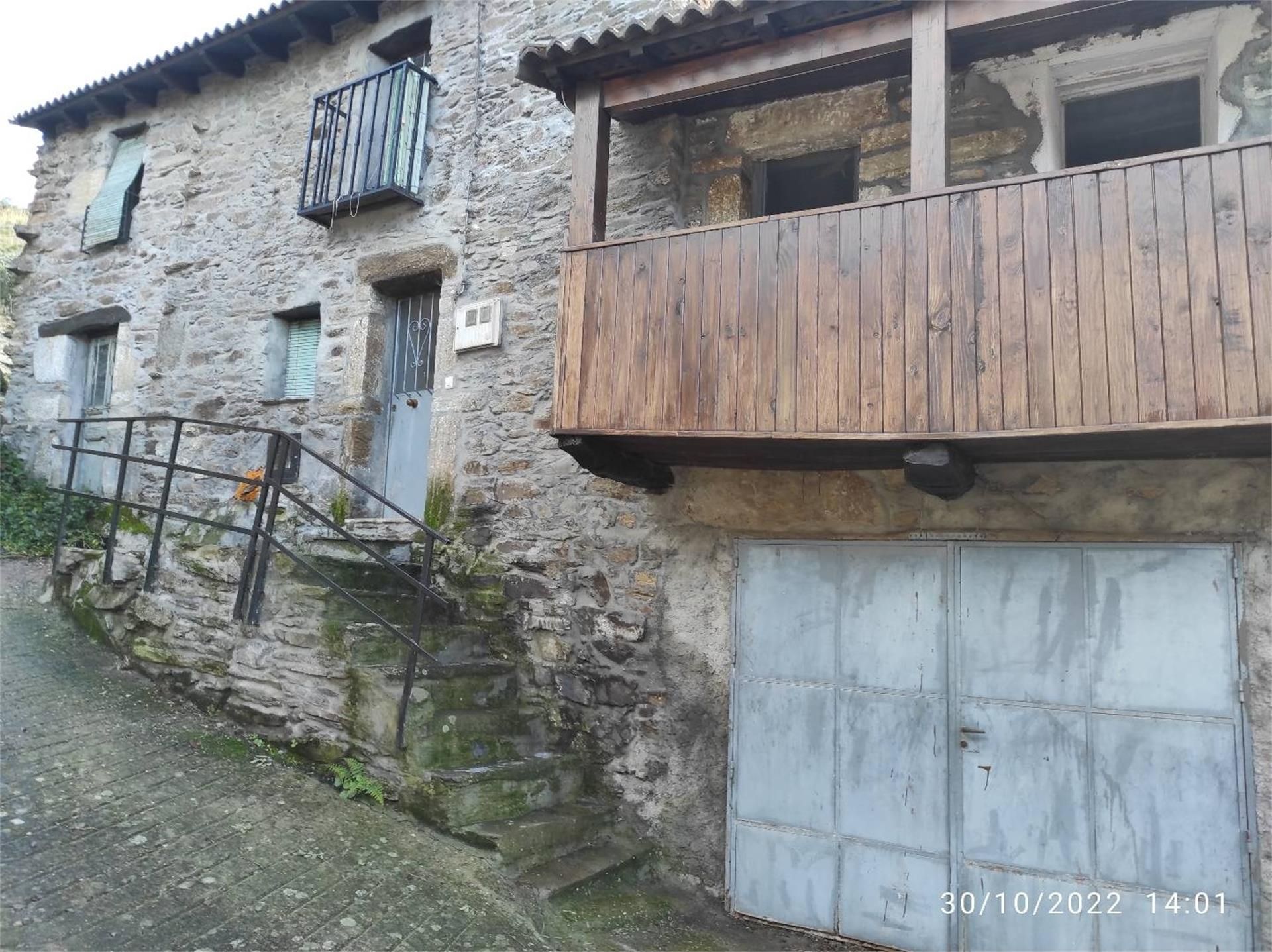 Exterior view of Single-family semi-detached for sale in Figueruela de Arriba  with Balcony