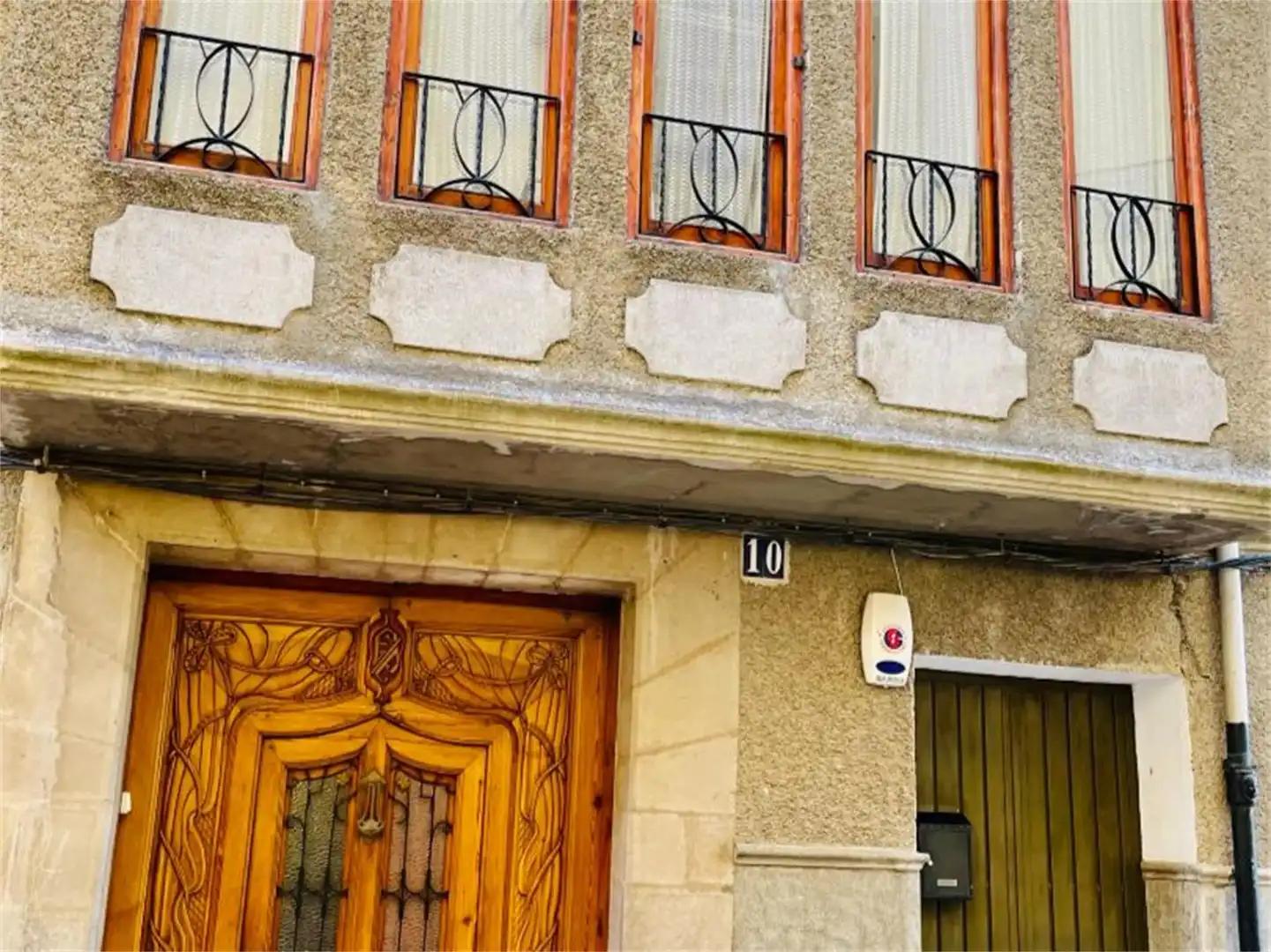 Vista exterior de Casa adosada en venda en Villafranca del Cid / Vilafranca amb Terrassa i Balcó
