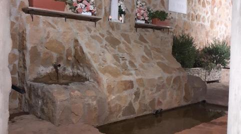 Foto 2 de Casa adosada en venda a Calle Real, Castillo de Locubín, Jaén