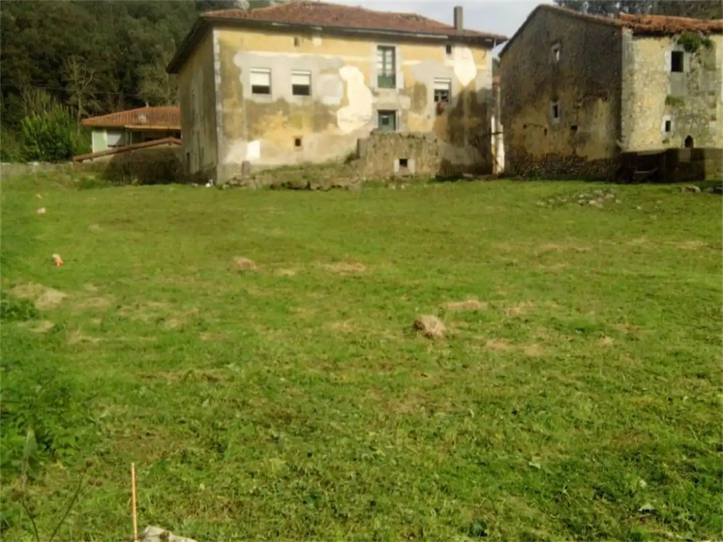 Detached homes for sale in Barrio Caburrao, Voto Detached homes for sale in Voto