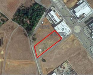 Industrial land for sale in Carmona