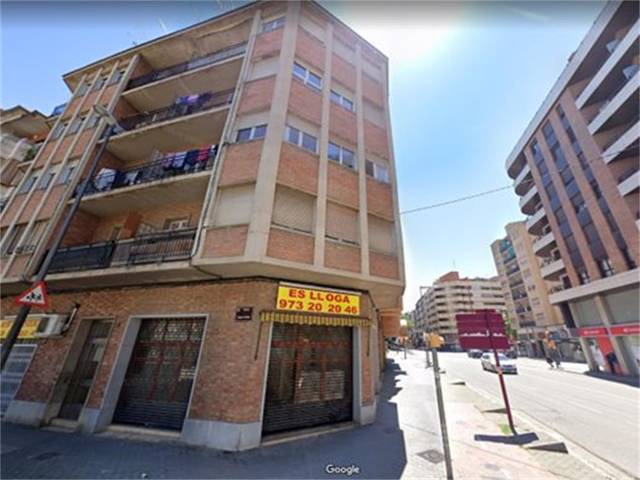 Local comercial en Alquiler en Carrer Santa Cecília en Cappont