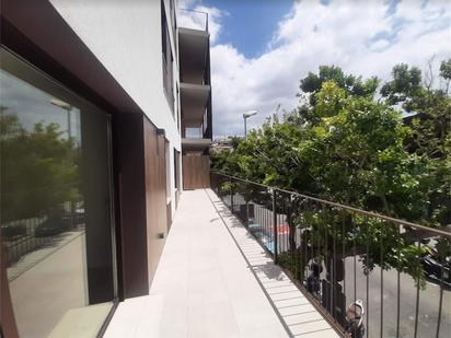 Exterior view of Flat for sale in  Barcelona Capital  with Air Conditioner and Terrace