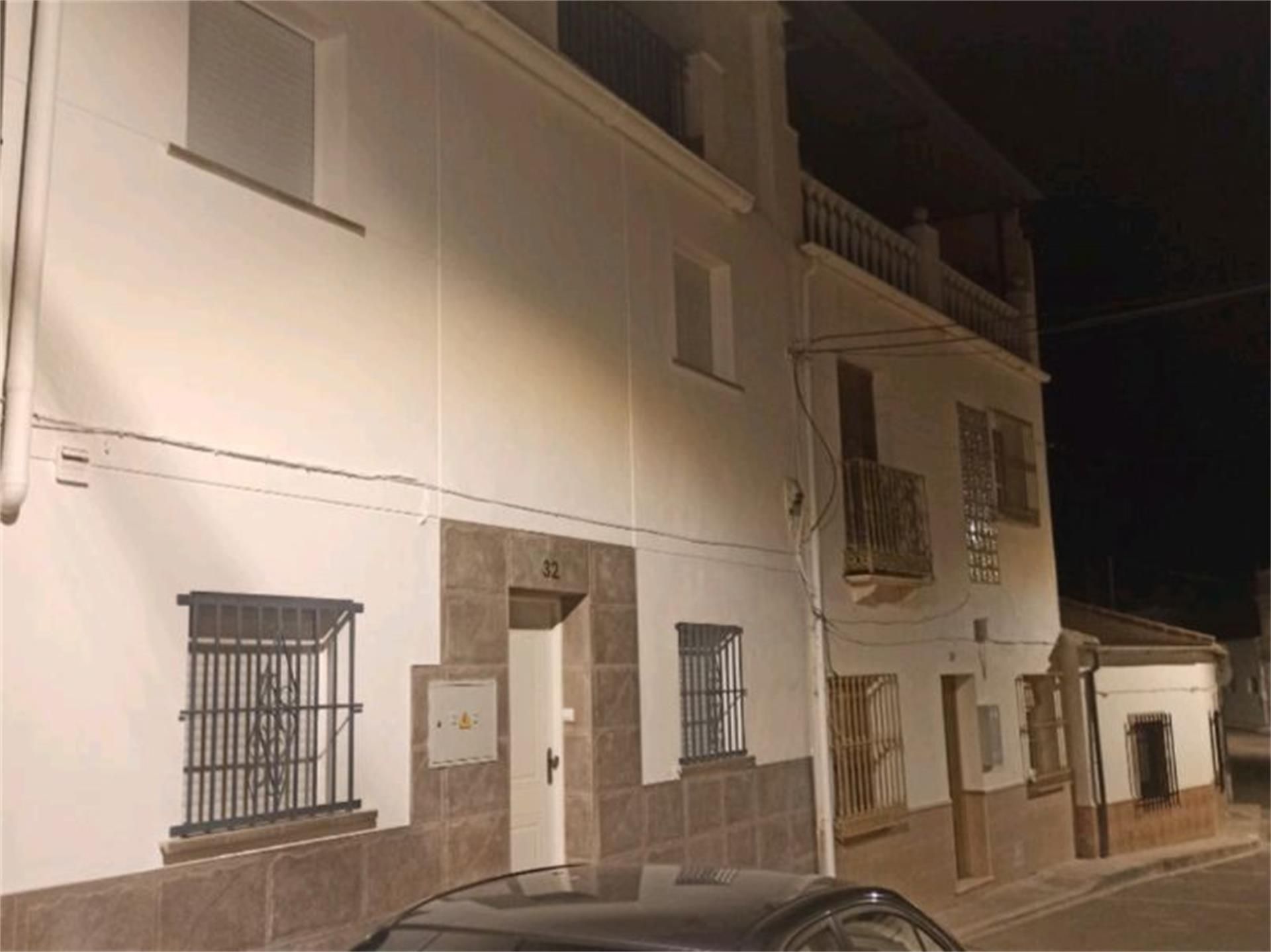 Exterior view of Single-family semi-detached for sale in La Roda de Andalucía  with Heating, Terrace and Furnished