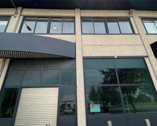 Vista exterior de Nau industrial en venda en Fuenlabrada amb Aire condicionat
