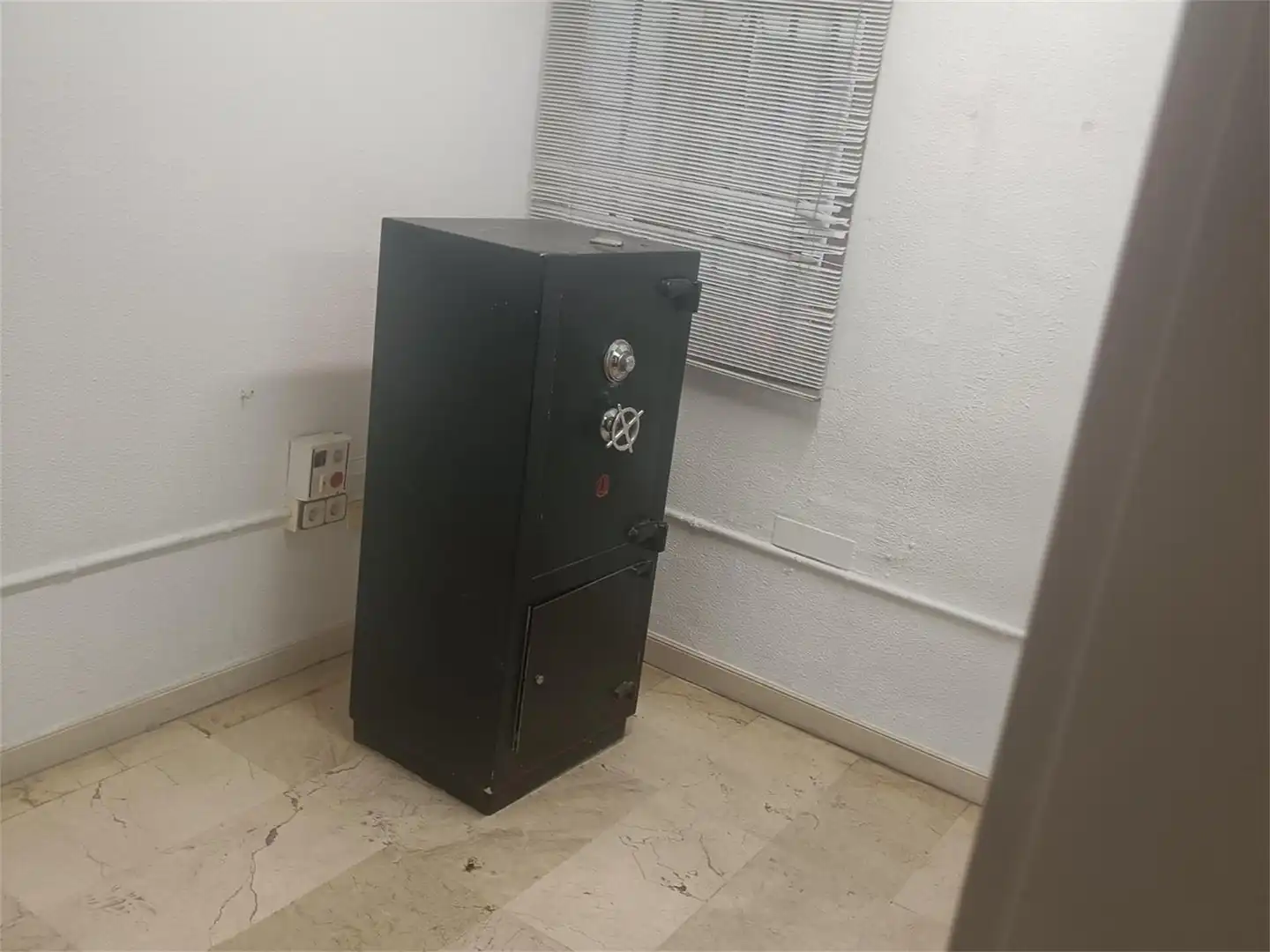 Büro zur Miete in Avenida del Padre García Tejero, Heliópolis Büro zur Miete in Sevilla