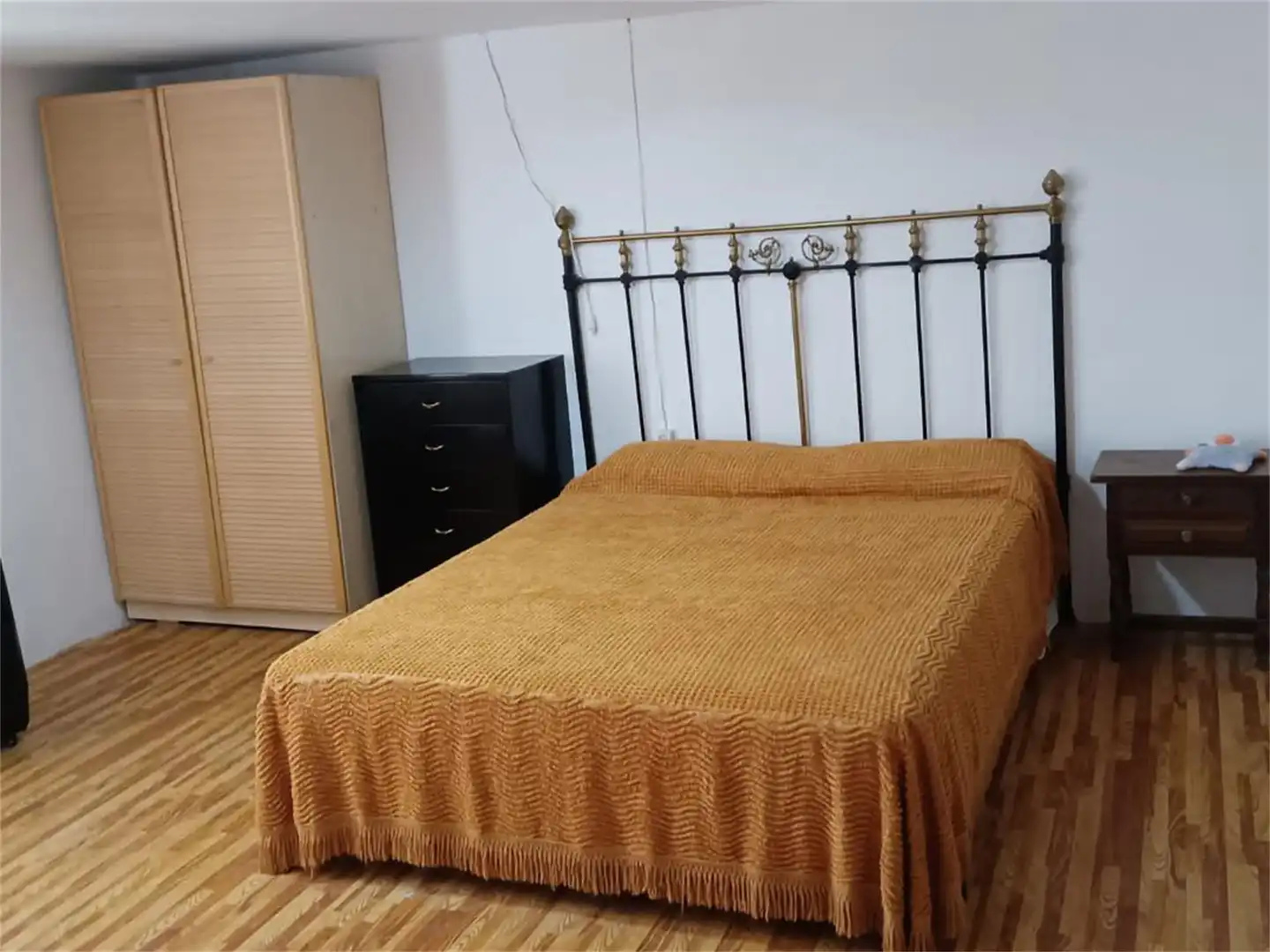 Schlafzimmer von Einfamilien-Reihenhaus zum Verkauf in Cervera del Río Alhama mit Terrasse