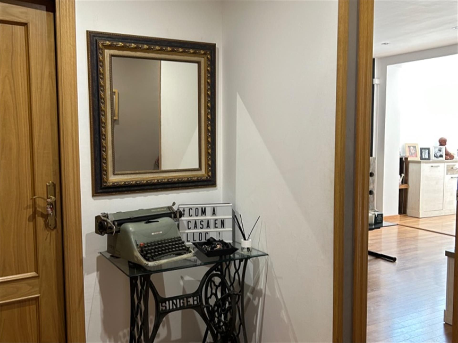 Flat for sale in Sagnier - Plaça de Catalunya
