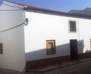 Vista exterior de Casa adosada en venda en Santa Bárbara de Casa