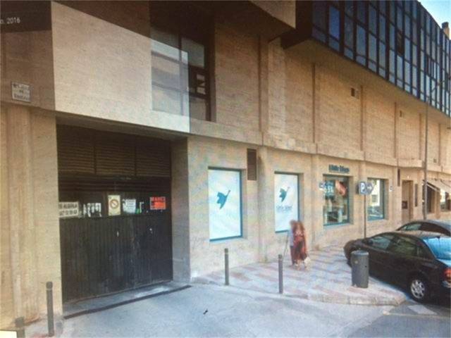 Garaje en Alquiler en Calle Uruguay en Santa Teresa-Vista Hermosa