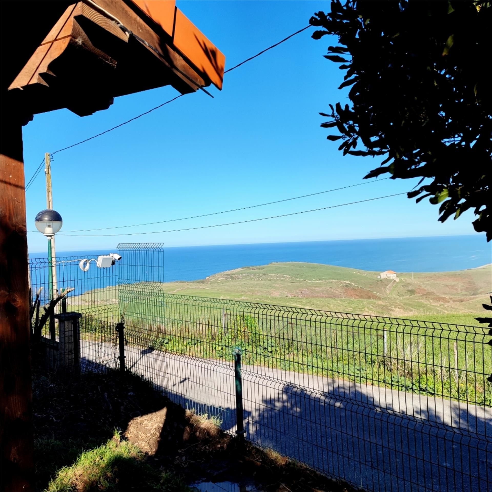 Vista exterior de Casa o chalet en venta en Suances con Calefacción, Trastero y Piscina