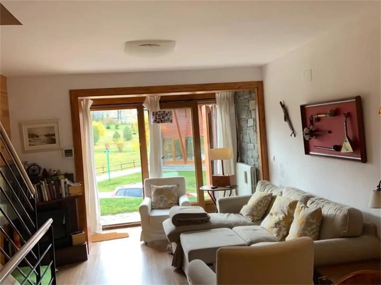 Casa o xalet en venda a Plaza Formigal, Sallent de Gállego Sala d'estar de Casa o xalet en venda en Sallent de Gállego amb Calefacció, Parquet i Terrassa